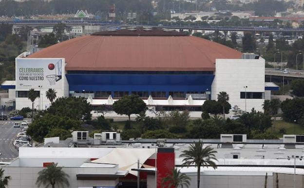 Panorámica del exterior del Martín Carpena, donde se celebrará la fase de grupos de la Copa Davis. 