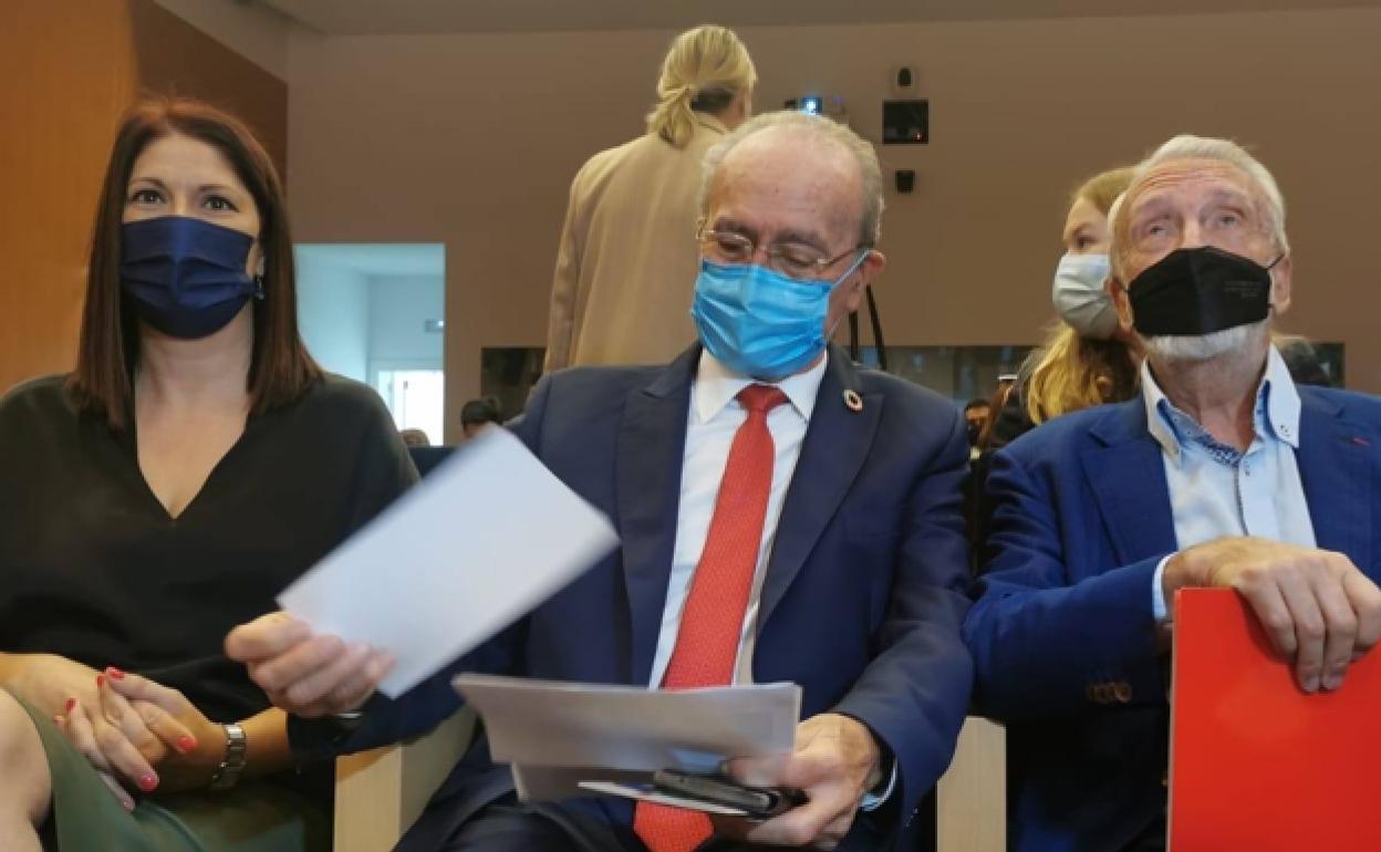 La concejala de Cultura, Noelia Losada, y el alcalde de Málaga, Francisco de la Torre.