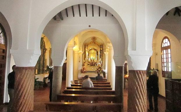  Interior de la ermita de la Virgen de Gracia