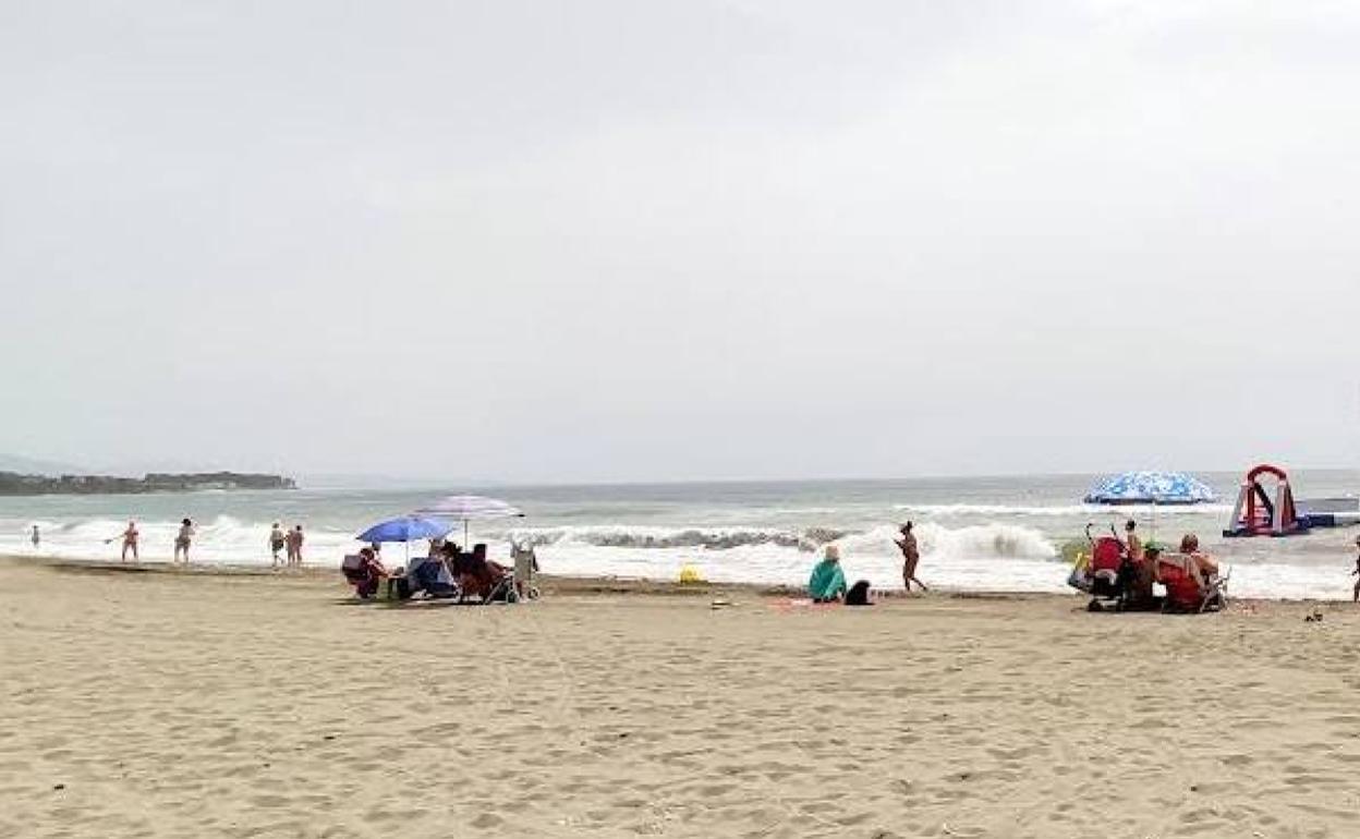 Una playa de Estepona. 