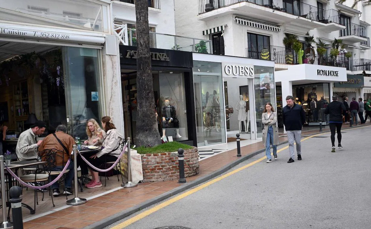 Conciso tensión Normalmente Las ventas privadas y las experiencias personalizadas, clave en el turismo  de compras de lujo en Marbella | Diario Sur
