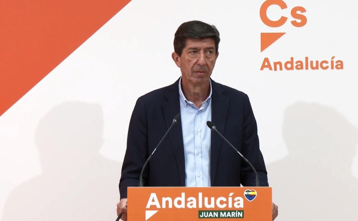 Juan Marín, en el atril con su nombre, el pasado lunes en la sede de Ciudadanos.