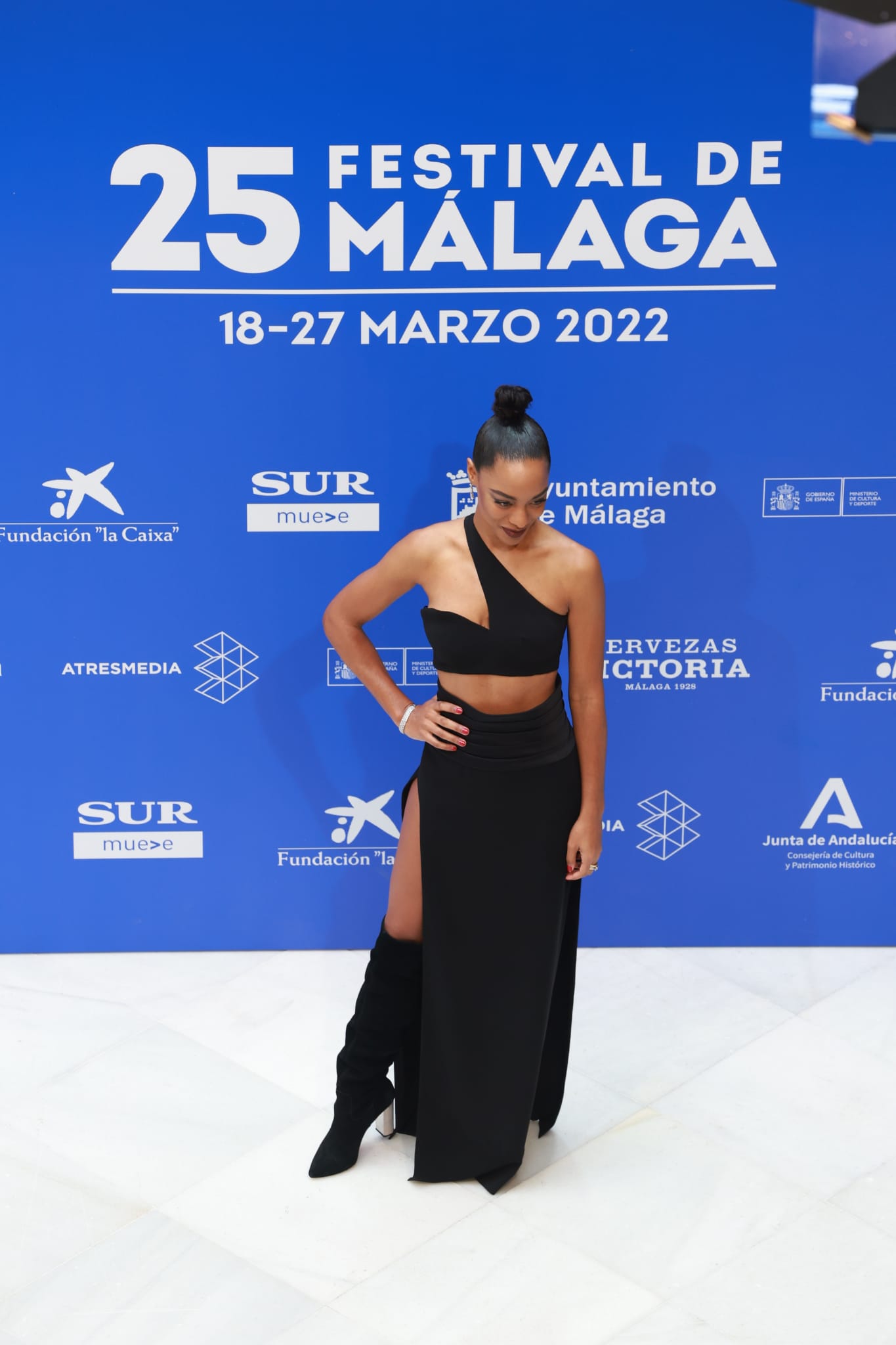 Photocall con el equipo de la película 'La piel en llamas', de David Martín Porras