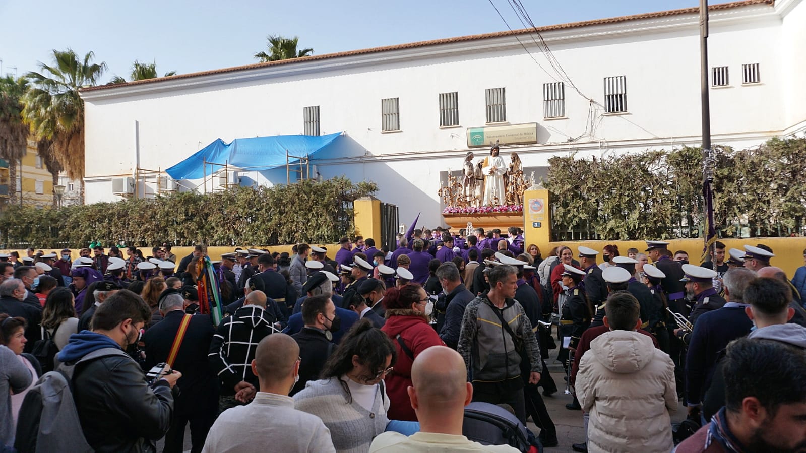 Procesiones previas a la Semana Santa, tras dos años sin salir con motivo de la pandemia, en la que cientos de personas arroparon en todo momento las salidas