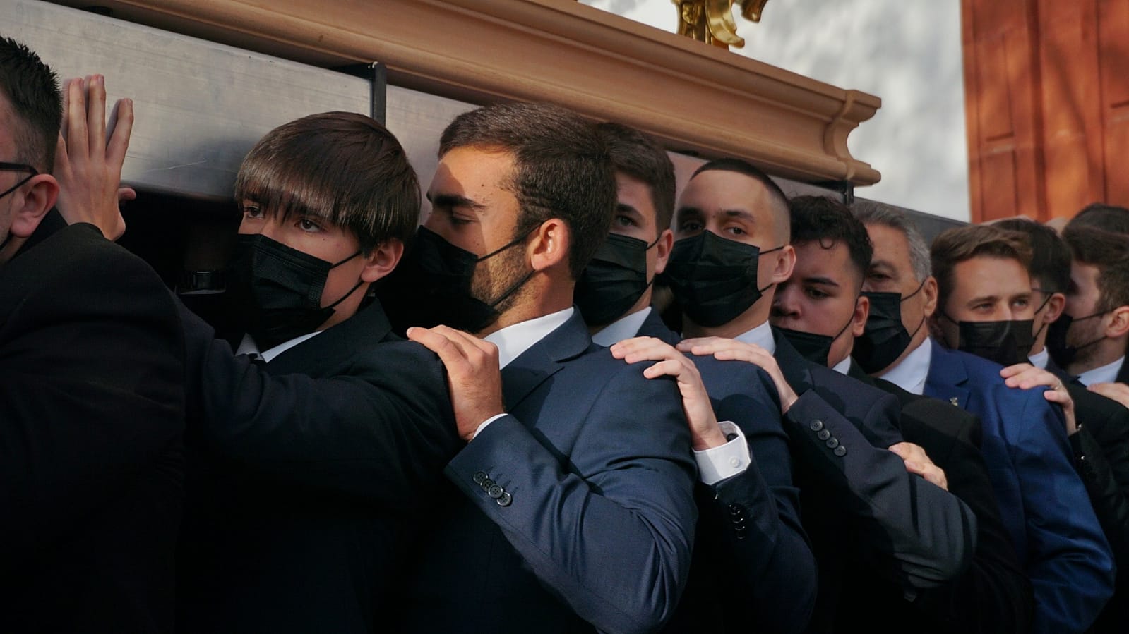 Procesiones previas a la Semana Santa, tras dos años sin salir con motivo de la pandemia, en la que cientos de personas arroparon en todo momento las salidas