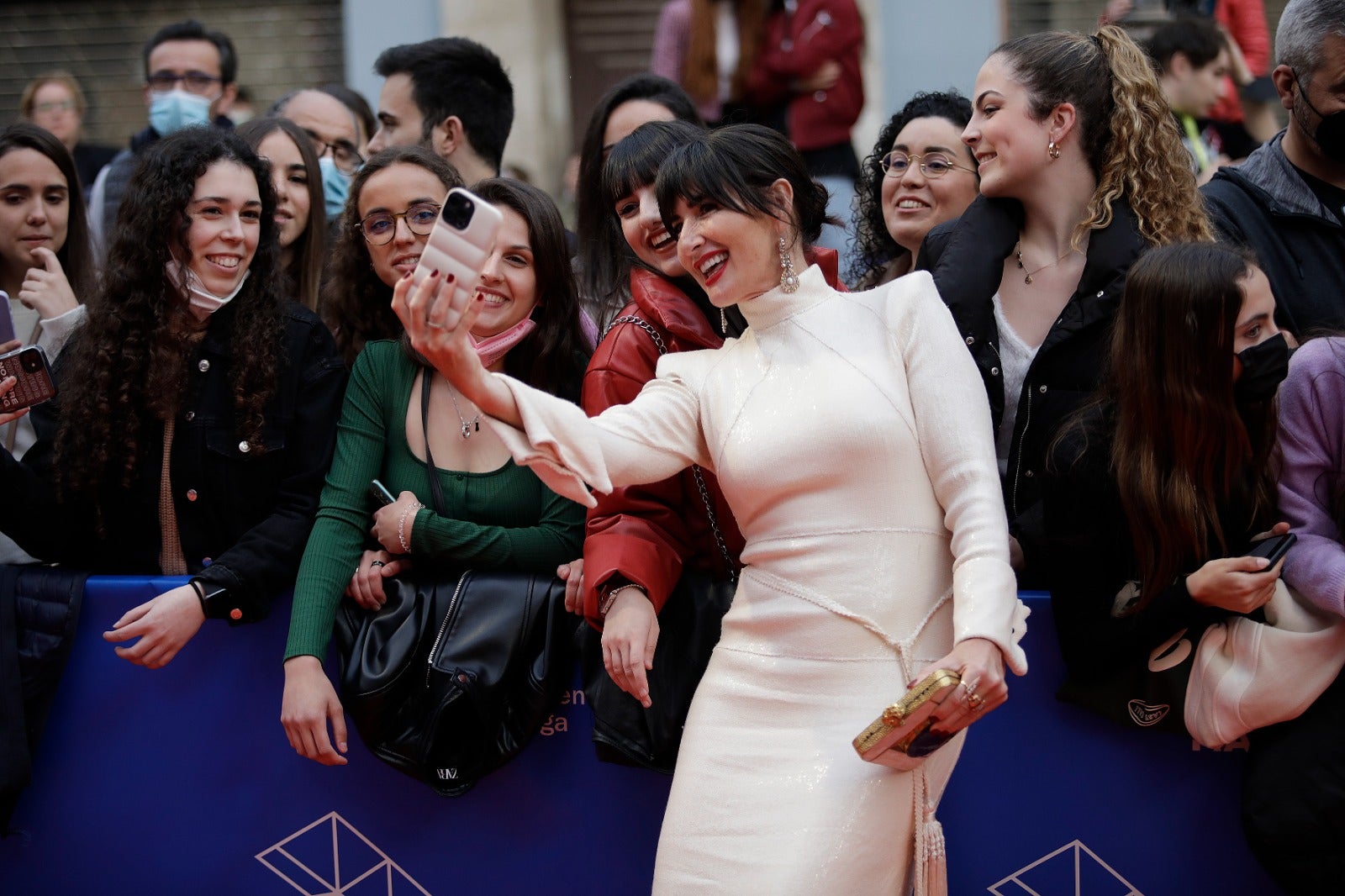 Todas las fotos de la jornada: ruedas de prensa, pases de películas, presentaciones y la gran gala del Teatro Cervantes