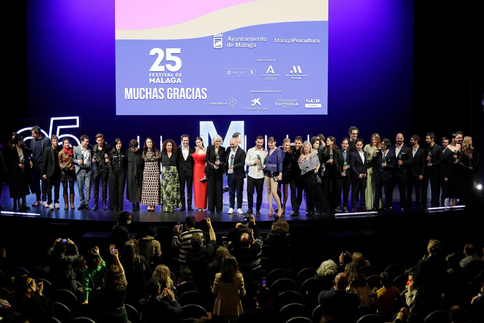 Todas las fotos de la jornada: ruedas de prensa, pases de películas, presentaciones y la gran gala del Teatro Cervantes