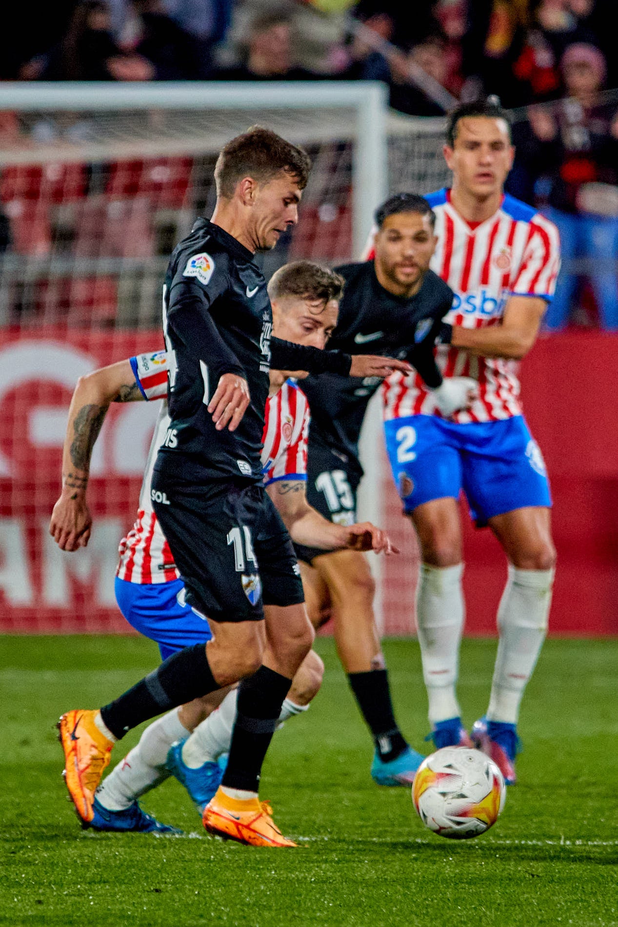 El Málaga pierde por la mínima en Girona en buen partido en cuanto a juego pero donde volvió a sufrir la falta de puntería. Desaprovechó múltiples ocasiones... sobre todo en las botas de Brandon.