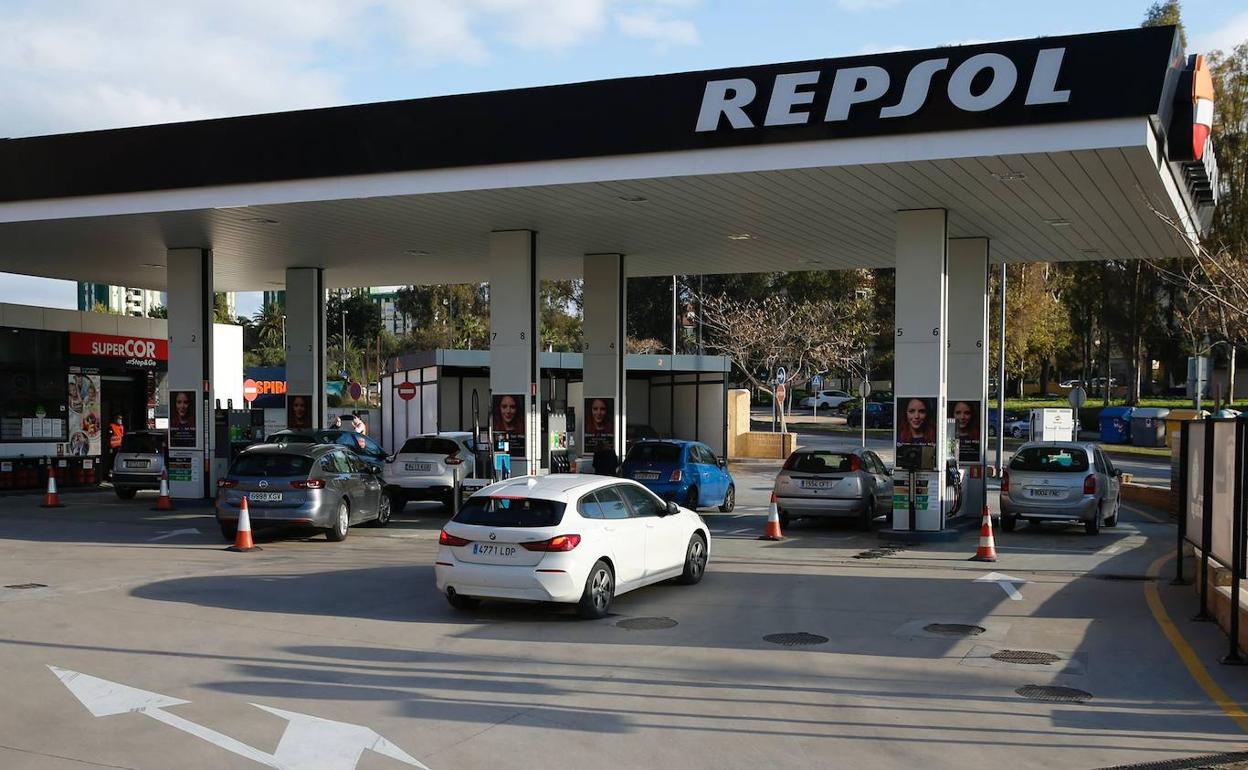 Descuento en la gasolina: cómo solicitar el anticipo de 20 céntimos en el carburante