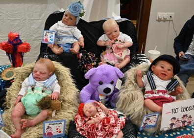 Imagen secundaria 1 - Más de 180 bebés &#039;reborn&#039; en la primera muestra de muñeco hiperrealista de Marbella