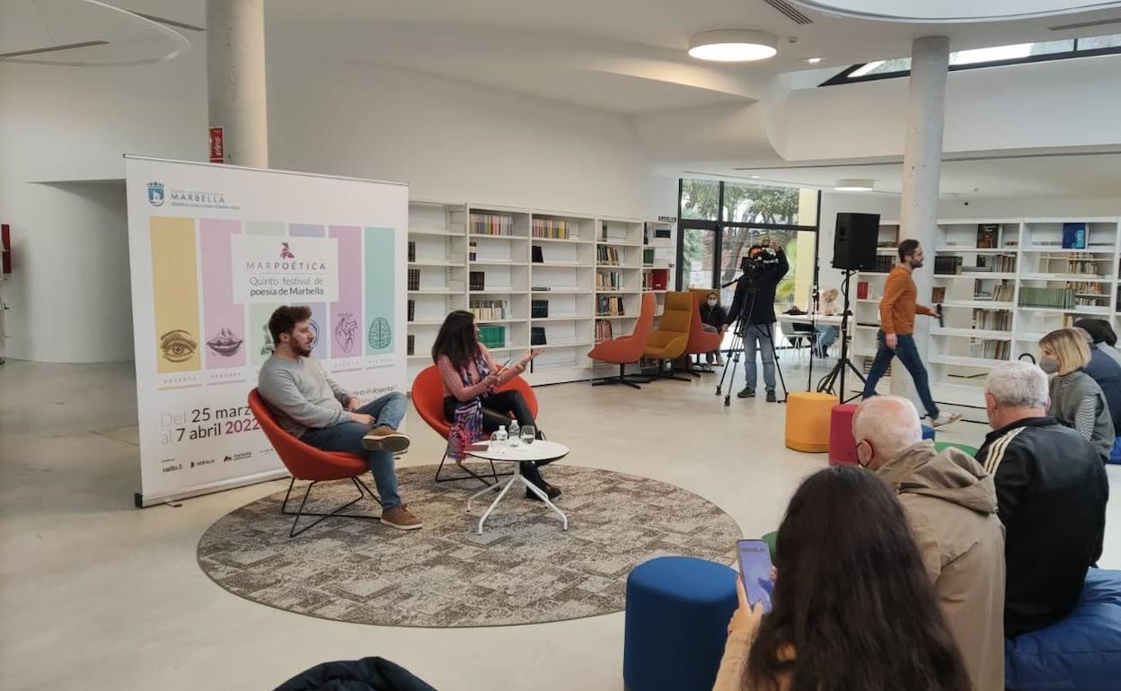 Esta mañana se ha celebrado una nueva sesión de 'Palabra del mar' en la Biblioteca Central Fernando Alcalá. 