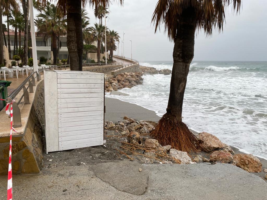 Playa La Torrecilla, en Nerja.