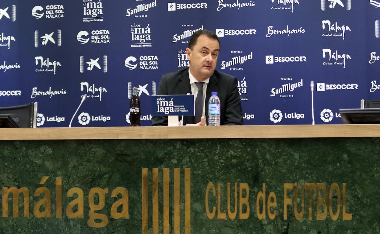 José María Muñoz, administrador judicial del Málaga, durante su comparecencia este miércoles en La Rosaleda.