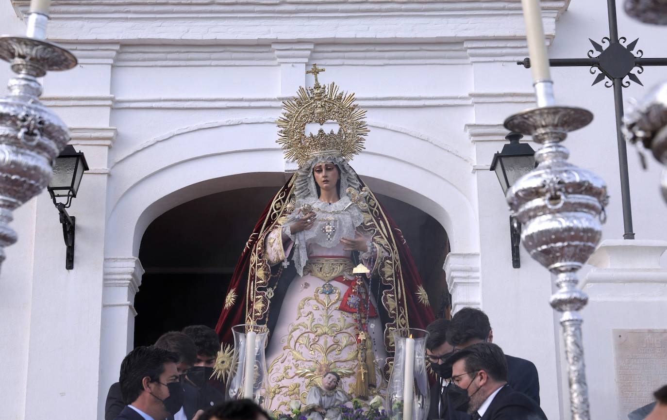 Traslado de la Virgen del Monte Calvario el Viernes de Dolores