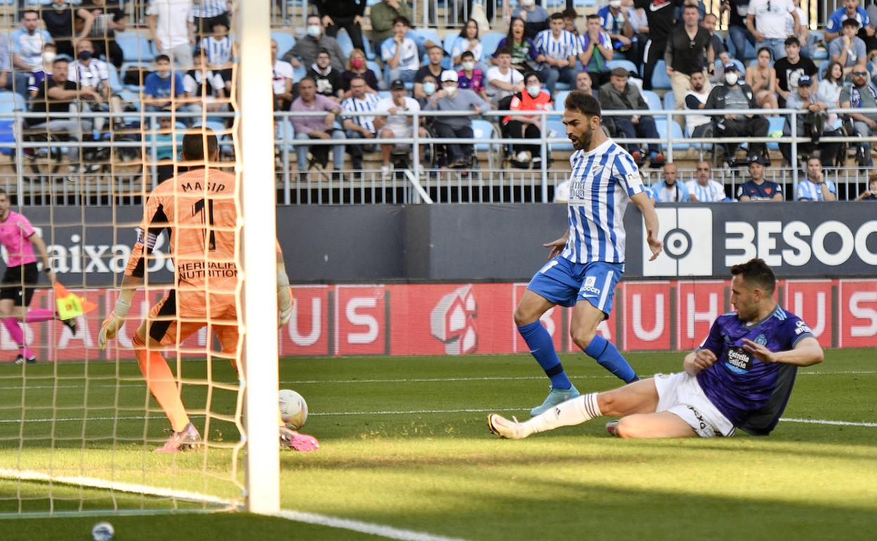 Adrián estuvo lento en la recta final en dos claras ocasiones.