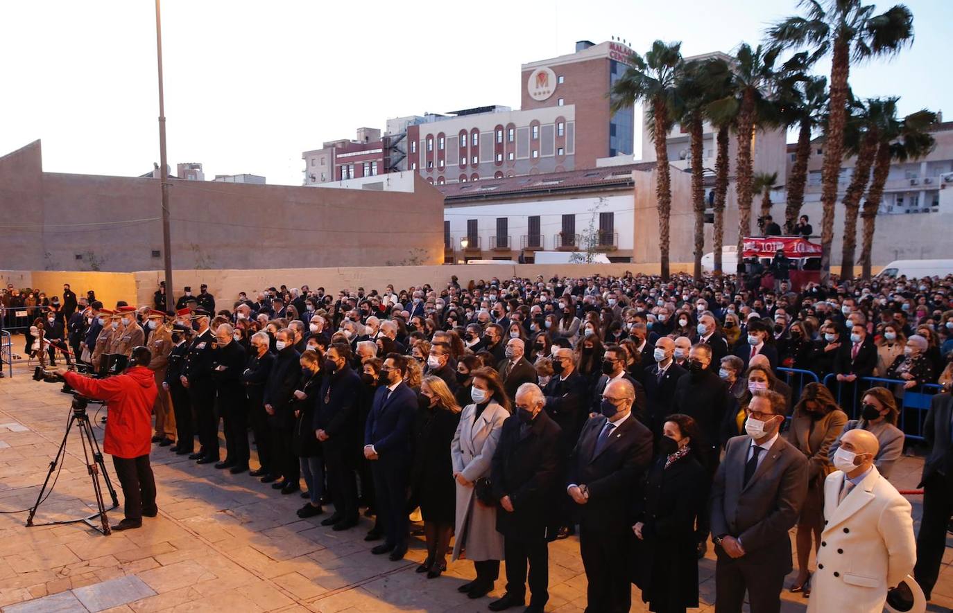 Las mejores imágenes de la tradicional misa del alba y posterior traslado del Cautivo y la Virgen de la Trinidad hasta su casa hermandad.