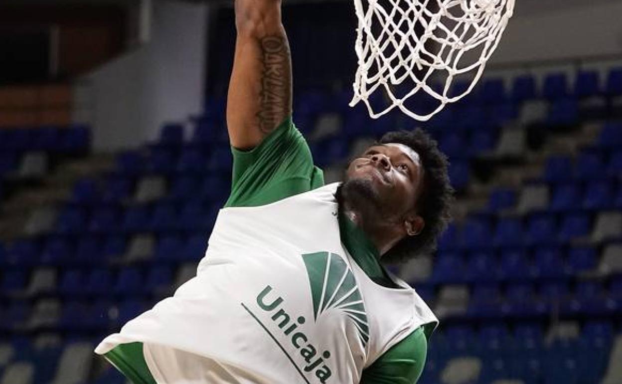 Cameron Oliver, durante un entrenamiento. 