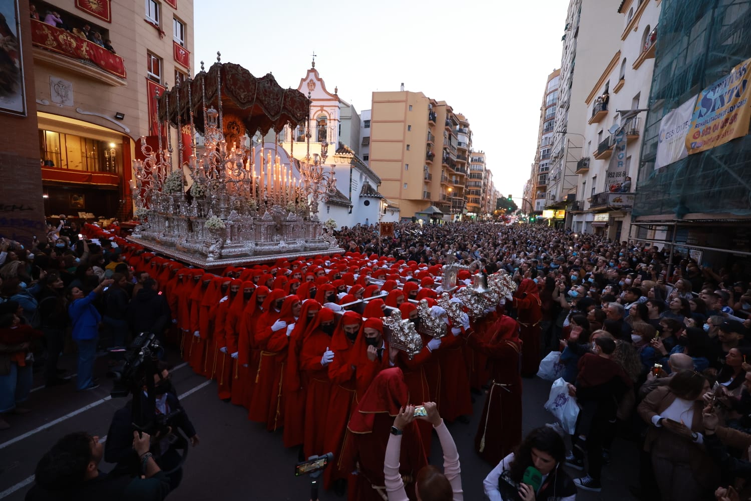 Las mejores imágenes de las cofradías del Jueves Santo 2022 en Málaga