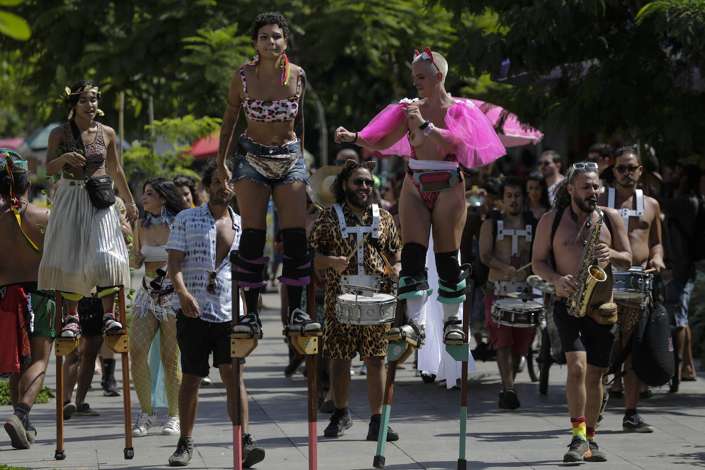 El Carnaval vuelve a Río de Janeiro tras dos años sin celebrarse por el covid