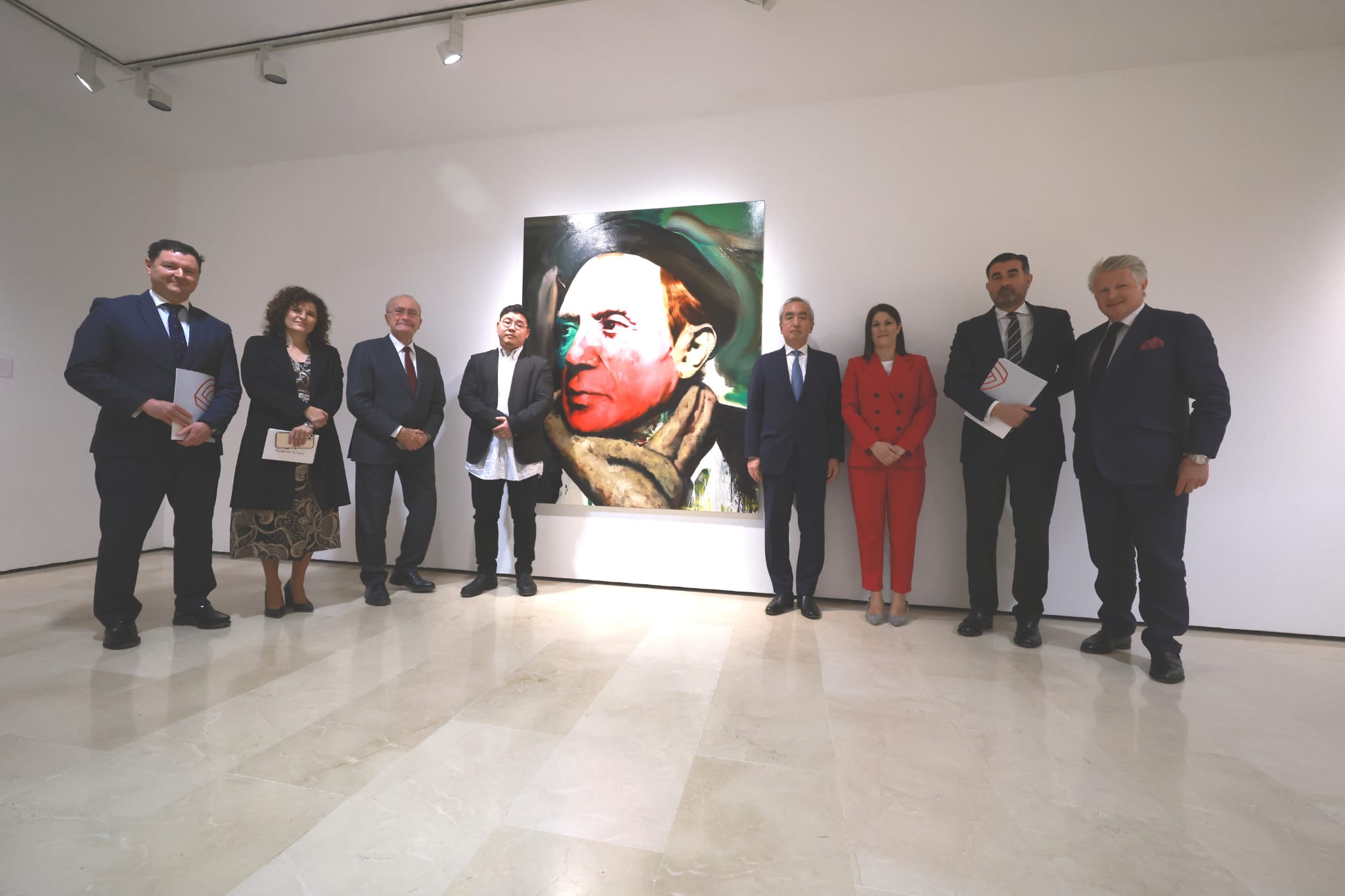 La muestra propone una revisión de las obras y versiones distintas del pintor malagueño y podrá visitarse hasta el 2 de octubre en la Sala de Exposiciones Temporales.