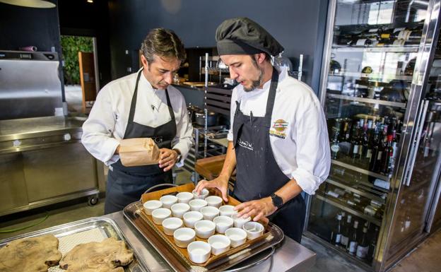 José Carlos García, en su restaurante.