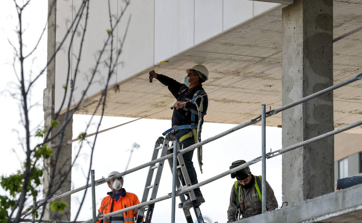 Trabajadores de la construcción.