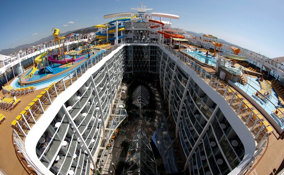 El 'Wonder of the Seas' cuenta con 16 cubiertas para huéspedes. 