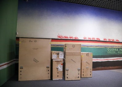 Imagen secundaria 1 - El Museo Ruso se descuelga ya de Málaga: comienza el desmontaje de las obras
