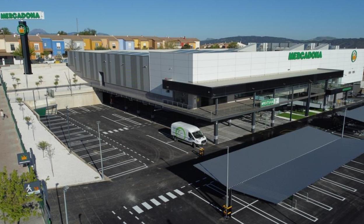 Mercadona inauguró la semana pasada un nuevo supermercado en Ronda. 