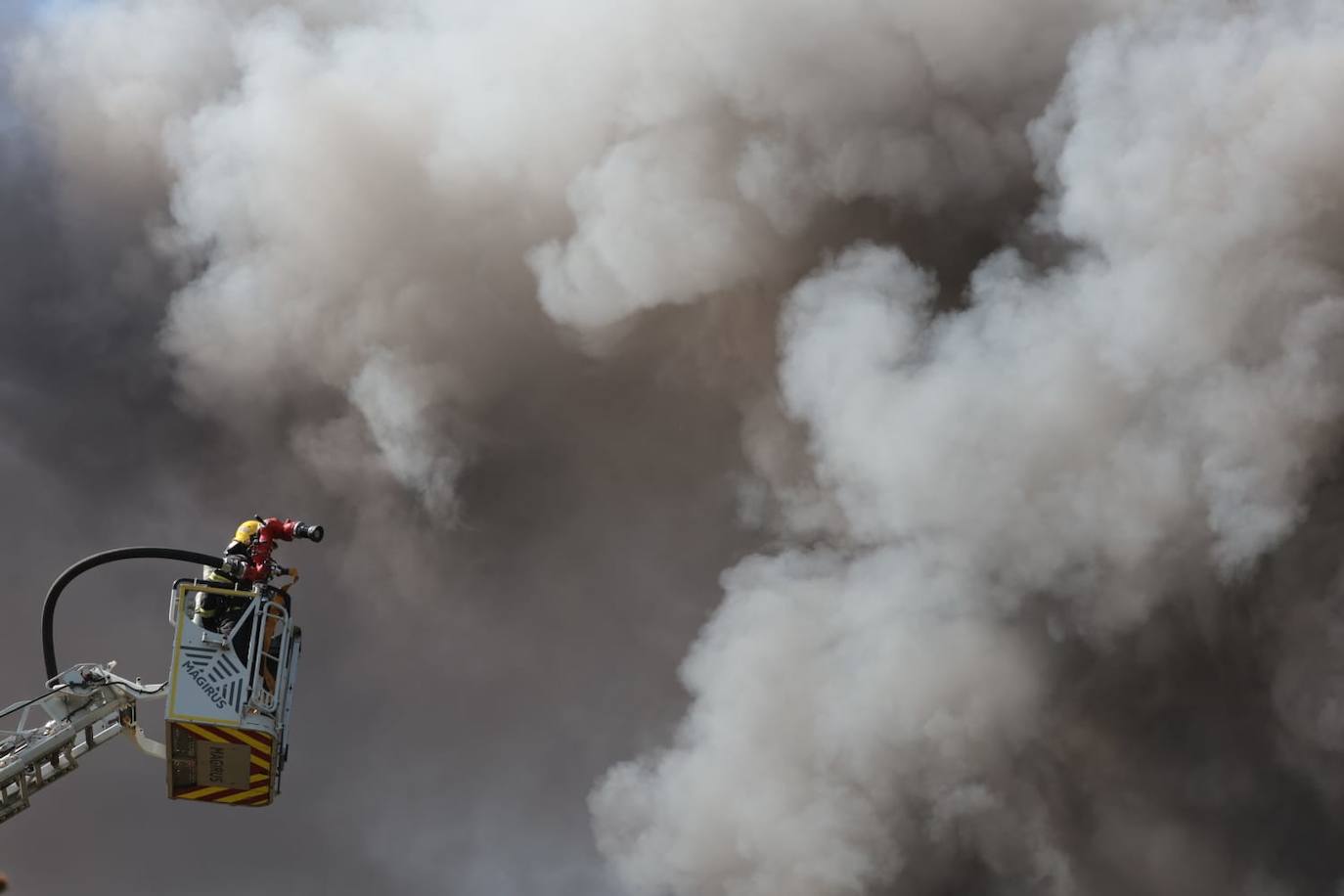 La imagen ha desatado la alerta entre los malagueños, que han realizado multitud de llamadas a los servicios de emergencias