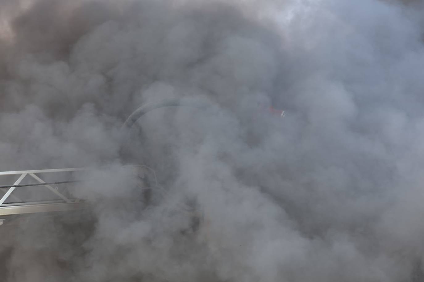 La imagen ha desatado la alerta entre los malagueños, que han realizado multitud de llamadas a los servicios de emergencias