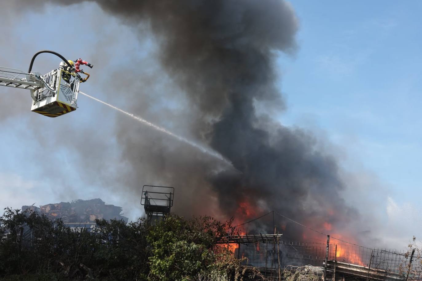 La imagen ha desatado la alerta entre los malagueños, que han realizado multitud de llamadas a los servicios de emergencias