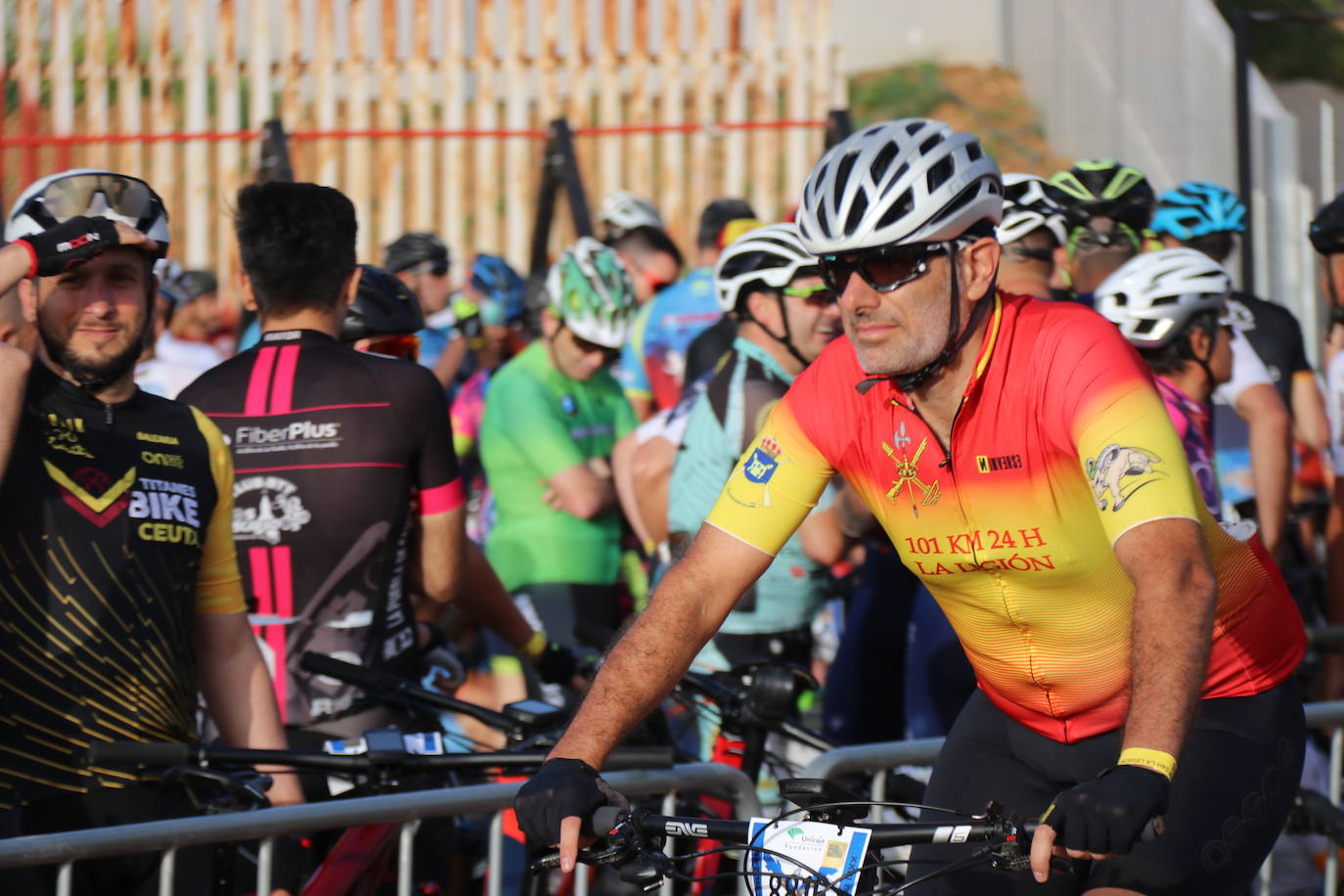 9.000 deportistas, a pie y en bicicleta, participan en el mítico evento que se empieza y termina en Ronda y que pasa también por Arriate, Alcalá del Valle, Setenil de las Bodegas, Montejaque y Benaoján