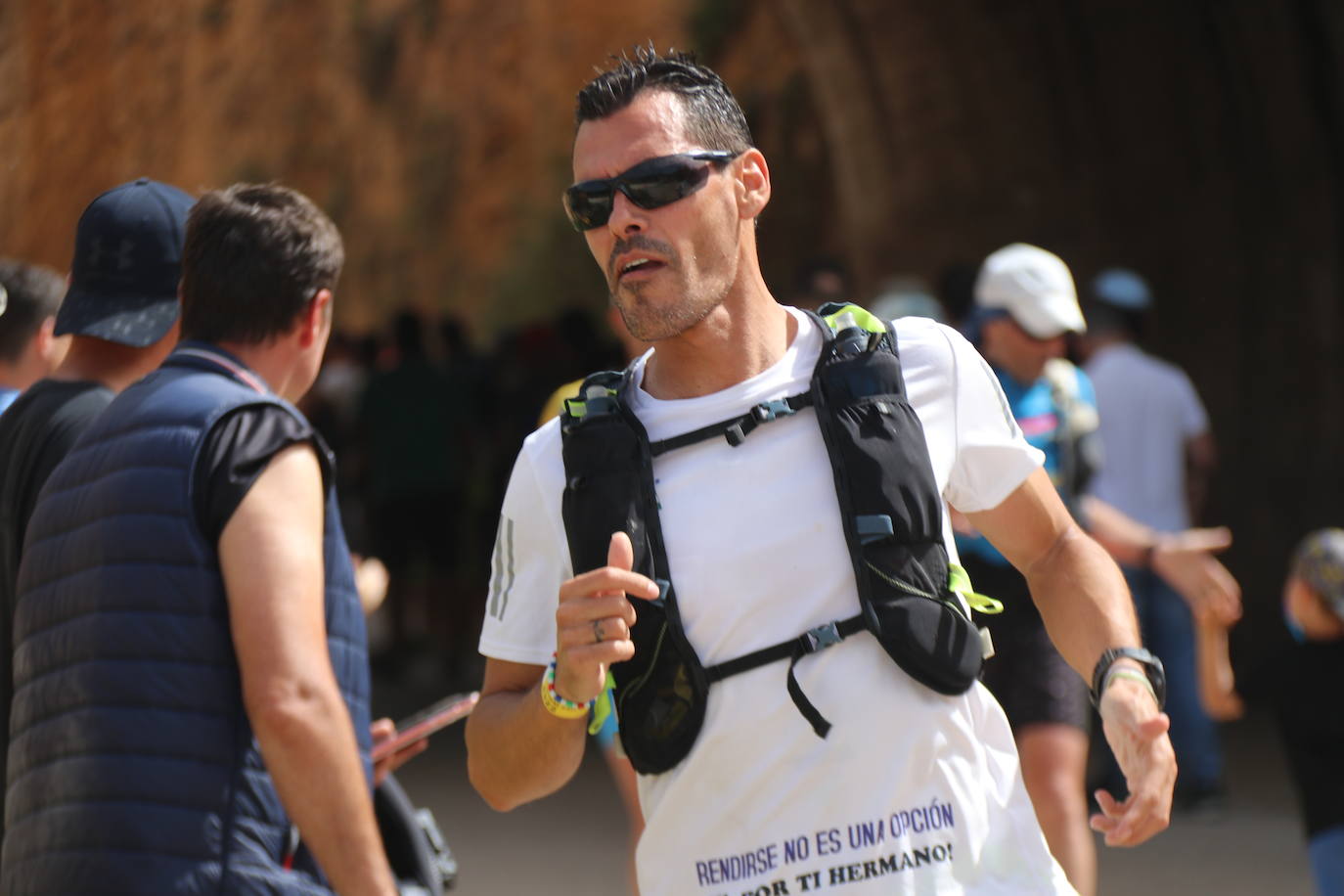 9.000 deportistas, a pie y en bicicleta, participan en el mítico evento que se empieza y termina en Ronda y que pasa también por Arriate, Alcalá del Valle, Setenil de las Bodegas, Montejaque y Benaoján