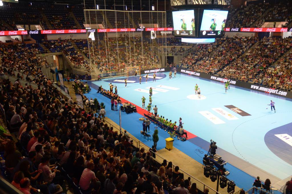 El Carpena batió un récord de espectadores en un partido de balonmano femenino en España 