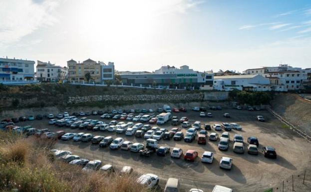 Imagen de la parcela donde se ha proyectado el nuevo aparcamiento subterráneo, de cuatro plantas. 