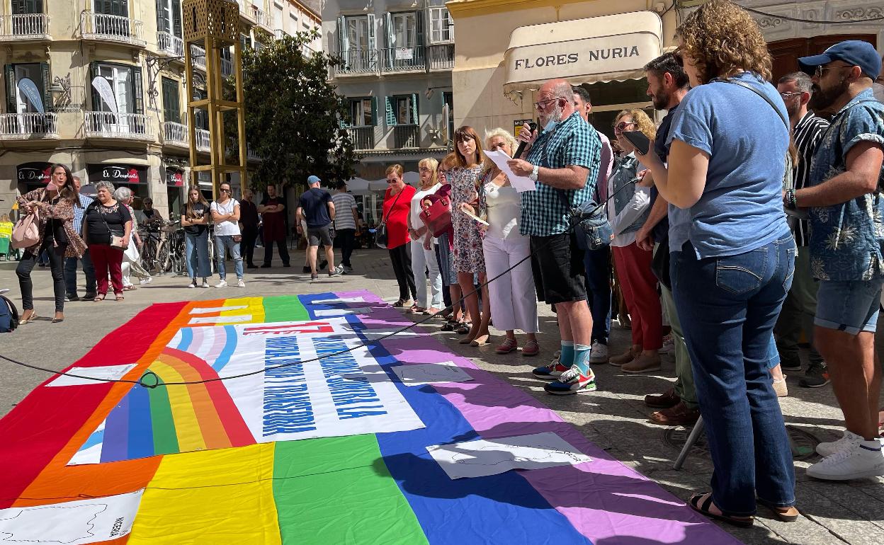 Las asociaciones leyeron el manifiesto en la plaza de Félix Sáenz