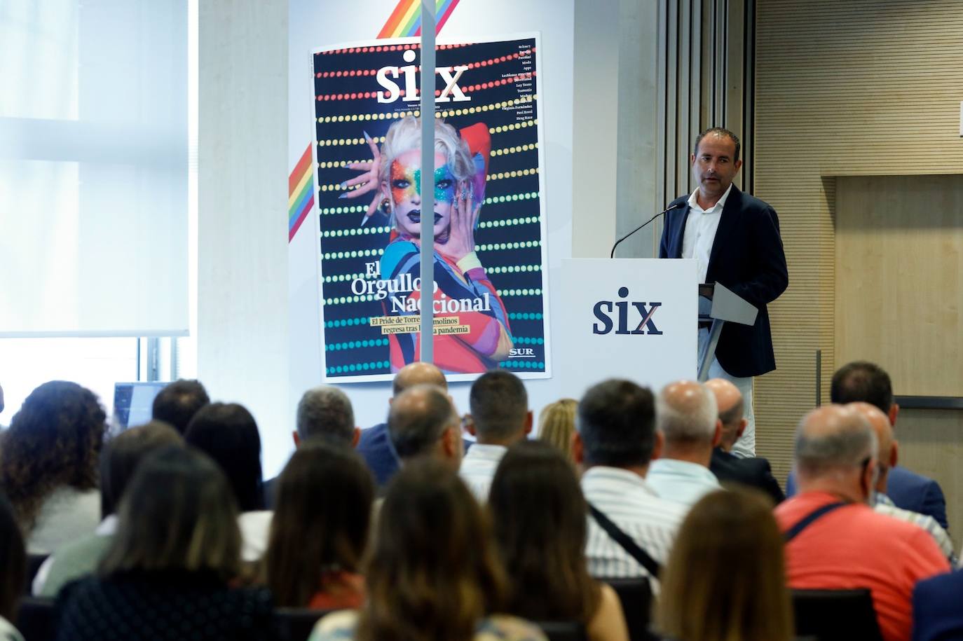 Fotos: SUR presenta la cuarta edición de SIX, la revista dedicada al colectivo LGTBI