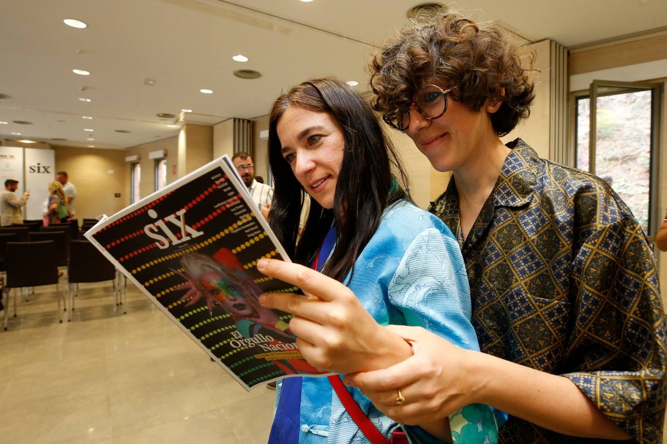 Fotos: SUR presenta la cuarta edición de SIX, la revista dedicada al colectivo LGTBI