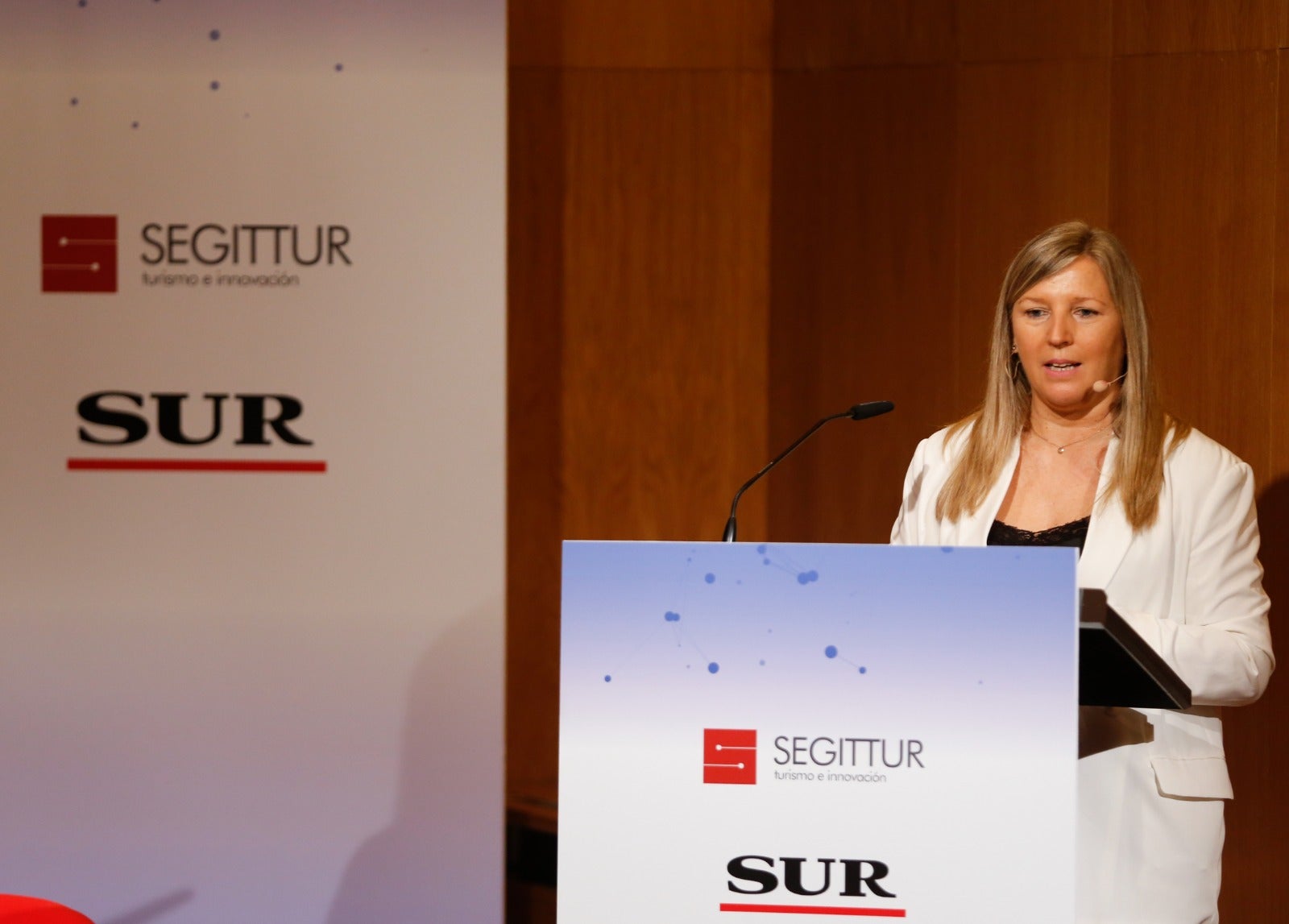 Organizado por Segittur y SUR, el evento ha analizado los retos del sector relacionados con la digitalización turística.