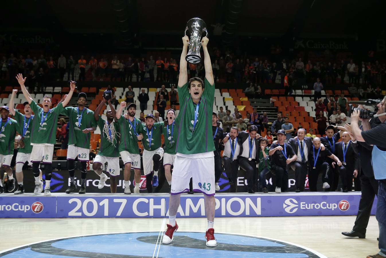 Fotos: Carlos Suárez, media vida en el Unicaja