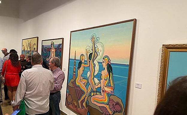 Imagen principal - Tres imágenes de la muestra inaugurada este viernes en la sala del convento de San Francisco. 