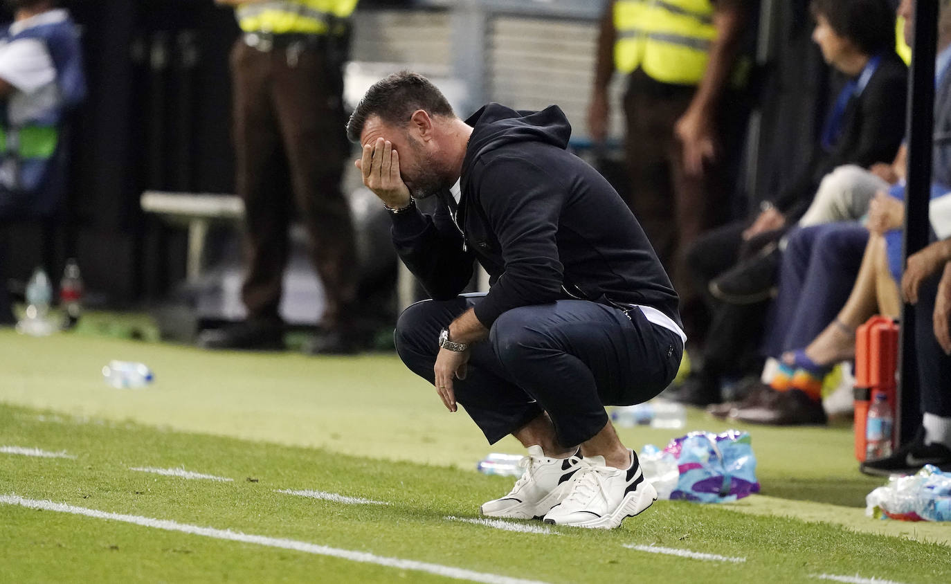 El Málaga pierde con el Burgos en La Rosaleda (0-1). 