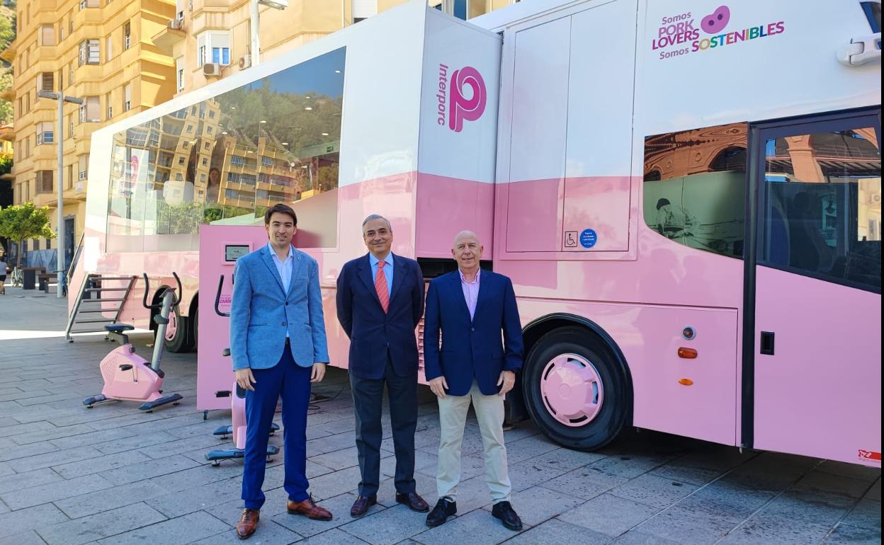 El autobús permanecerá hasta el día 29 en el paseo de Reding. 