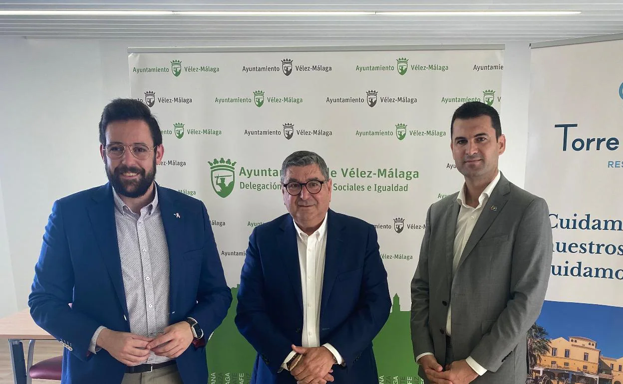 Acto de presentación de la iniciativa, este jueves en Vélez-Málaga. 