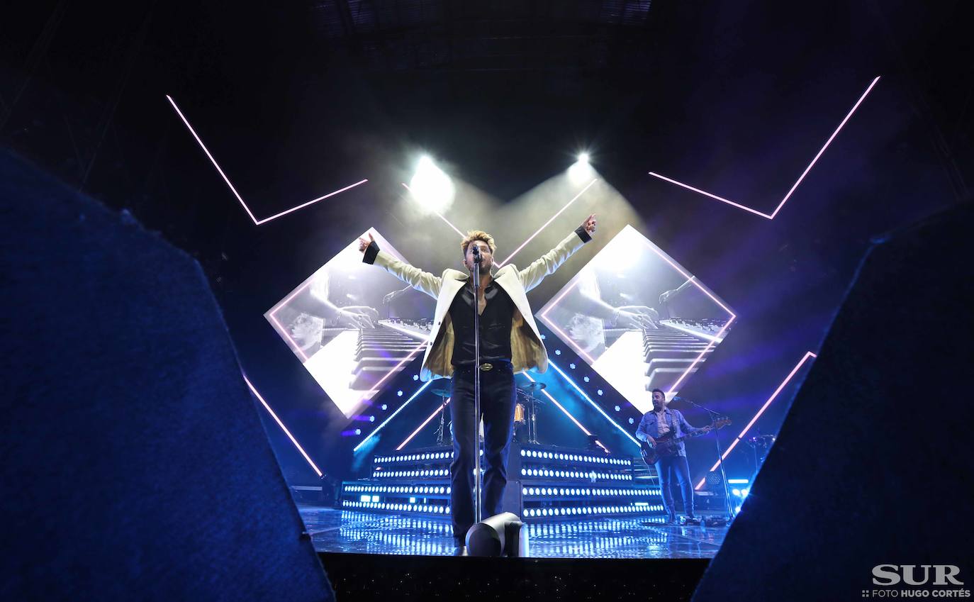 Manuel Carrasco, en concierto en Málaga. 