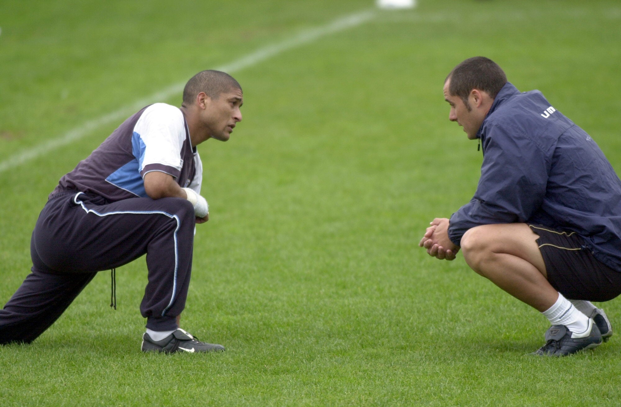 El pasado malaguista del preparador físico Marcos Álvarez, en fotos. El técnico que pretende traer de vuelta el club blanquiazul para sumarse al equipo de trabajo de Guede es un viejo conocido en La Rosaleda y dejó huella en su primera etapa en el Málaga junto a Juande Ramos y Muñiz en la temporada 03-04.