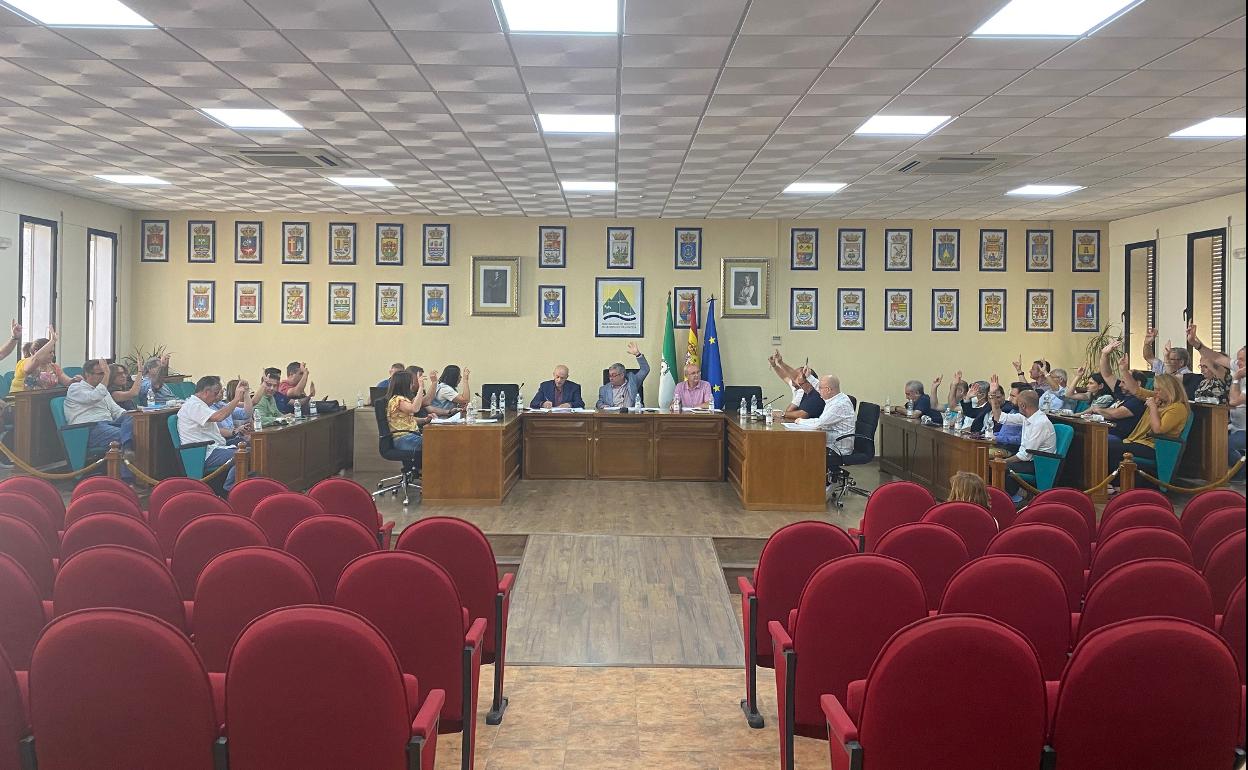 Imagen de la sesión plenaria celebrada ayer en la Mancomunidad Oriental. 