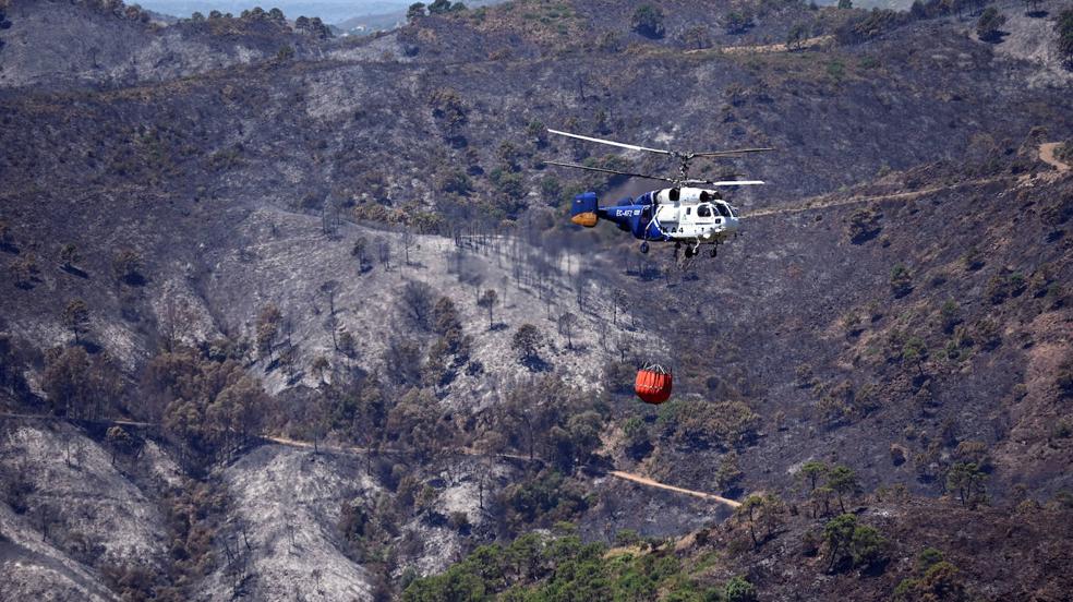 Incendio en Pujerra, visible desde varios puntos de Málaga