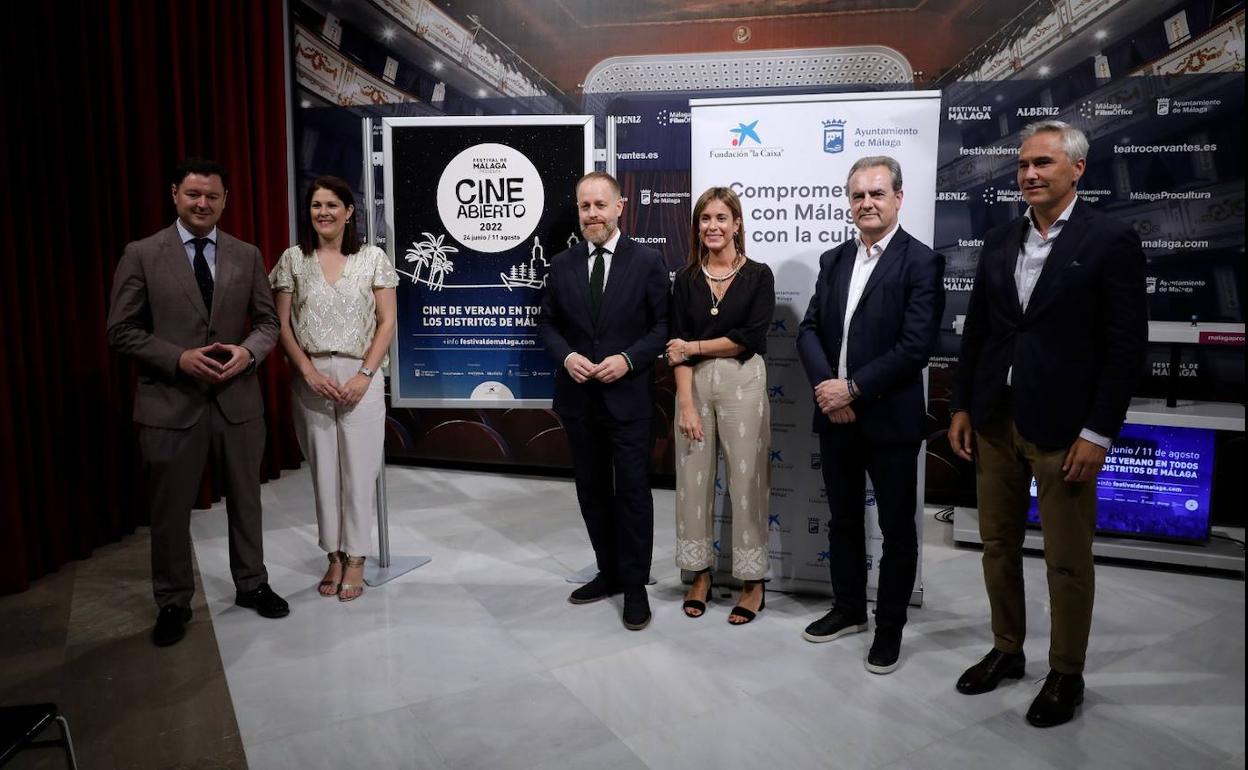 Gerardo Cuartero, Noelia Losada, Juan Carlos Barroso, Genoveva Ferragut, Juan Antonino Vigar y Cándido Martín, durante la presentación del ciclo. 